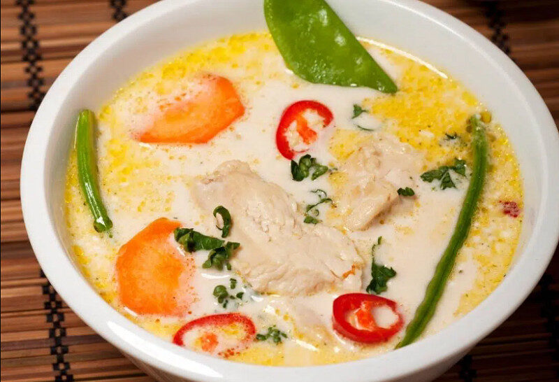 Món ăn ngon ở Thái Lan nổi tiếng nhất. Tom Kha Gai