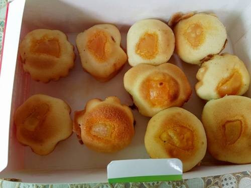 Bánh bông lan trứng muối