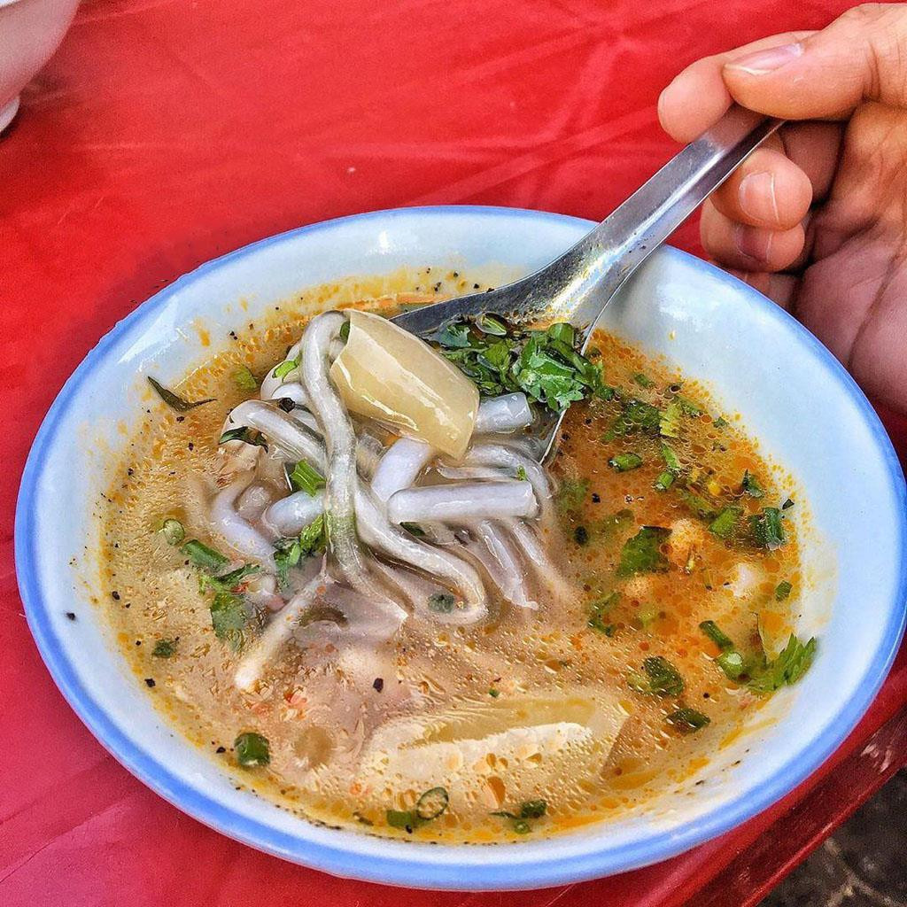 Bánh Canh Da Heo