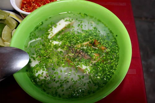 Bánh canh hẹ chả cá