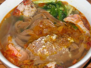 Bánh đa cua Hải Phòng