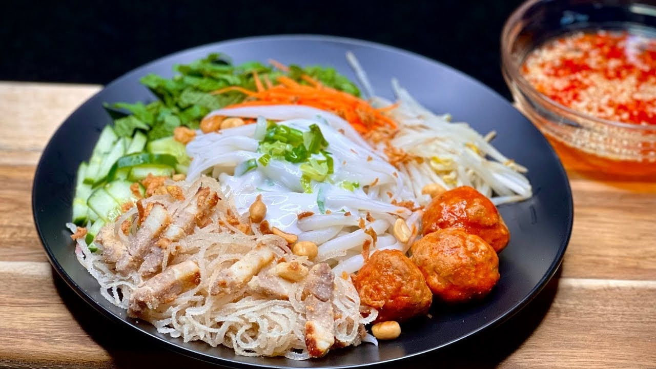 Bánh tằm xíu mại
