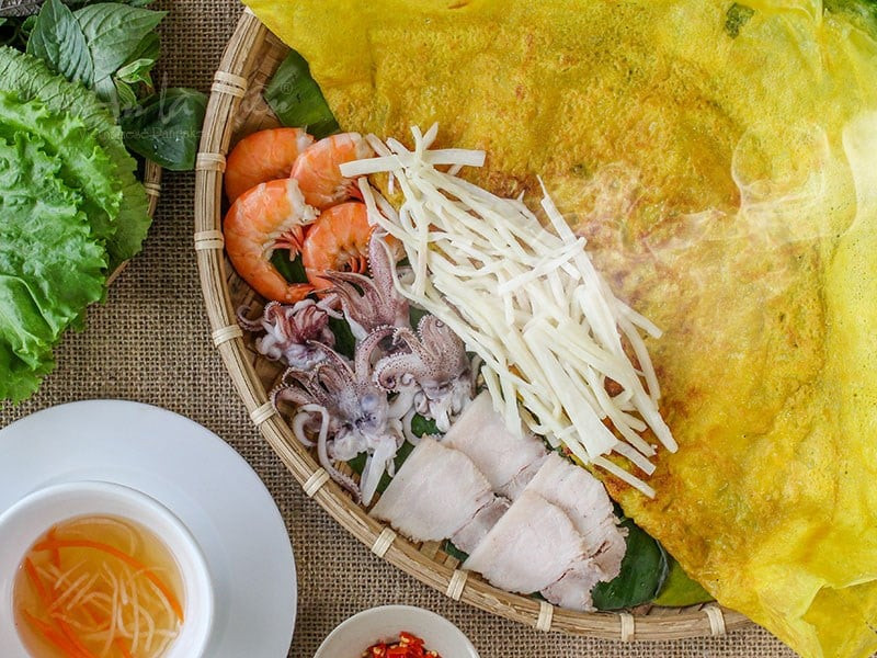 Bánh xèo củ hũ dừa