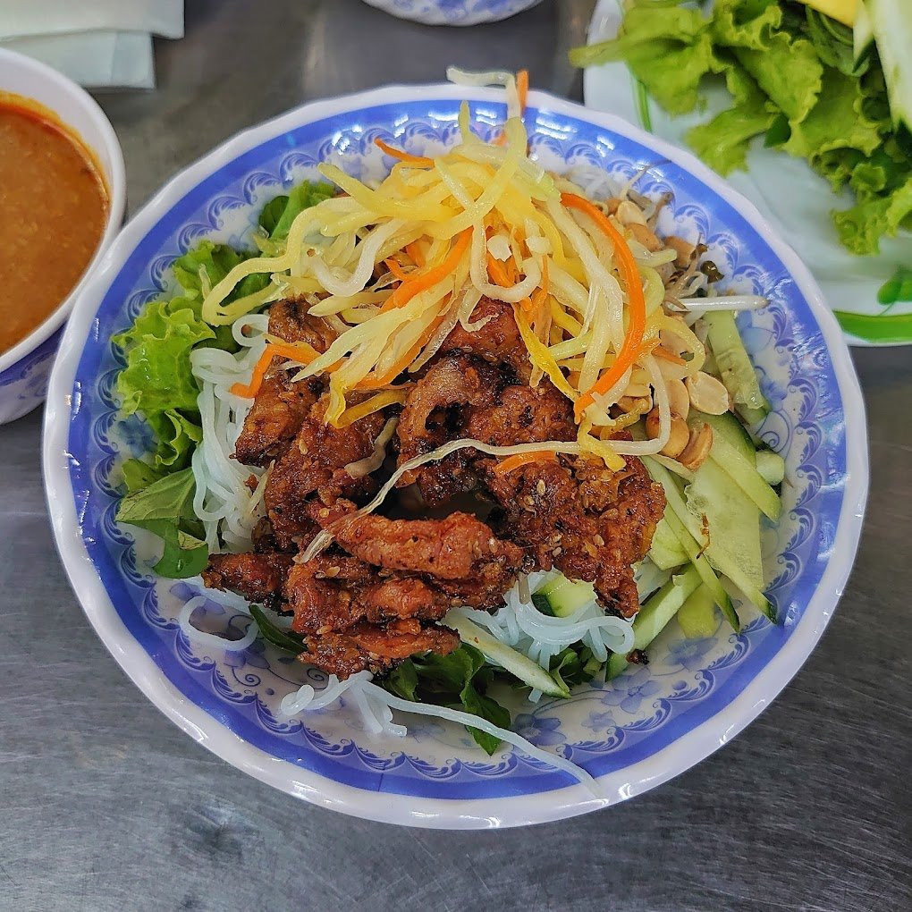 Bún thịt nướng