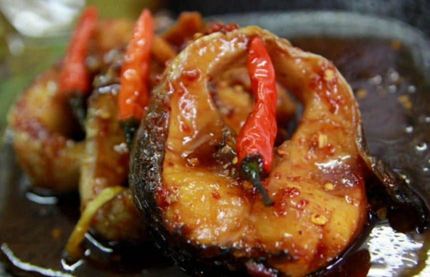 Cá kho bần.