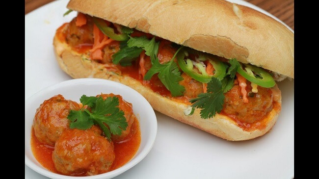 Bánh Mì Chay – Món Ngon Đáng Thử Trong Thế Giới Ẩm Thực Việt Nam