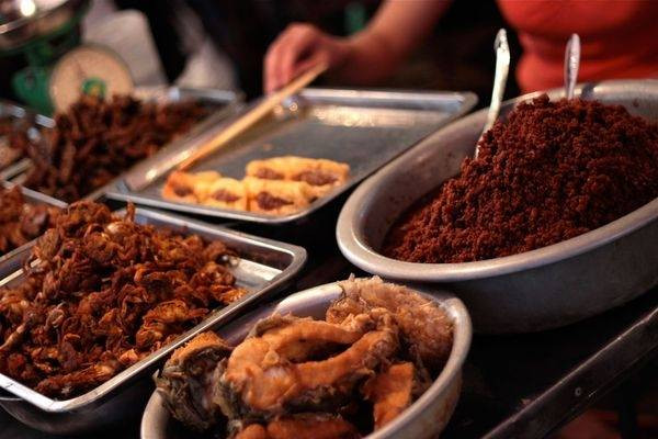 Đồ ăn chế biến sẵn tại Hội An, Việt Nam