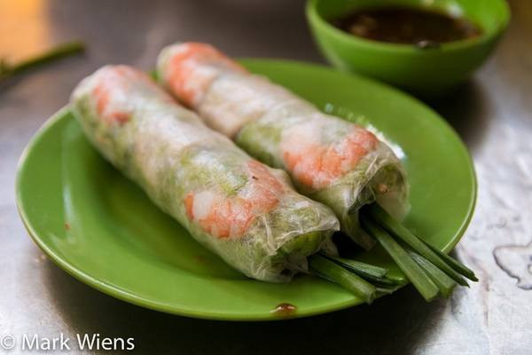 Gỏi cuốn và chả giò
