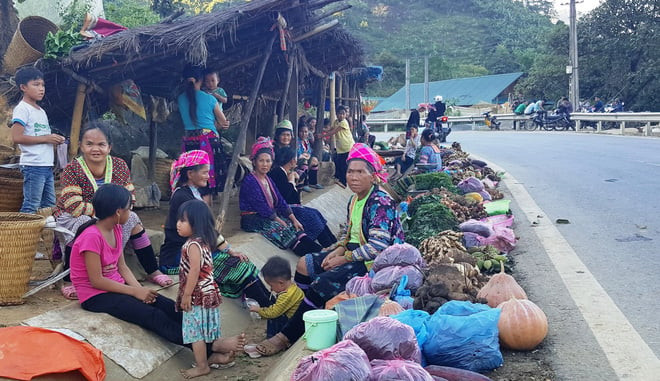 Lá ngón xào tỏi – món ăn khiến nhiều người khiếp vía khi nghe tên, vừa ăn vừa run rẩy nhưng lại là đặc sản