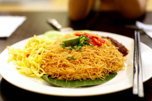 Mee siam (mì Thái)