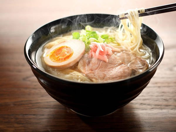 Mì Ramen với nước dùng đậm đà. Ảnh: Japaninfo