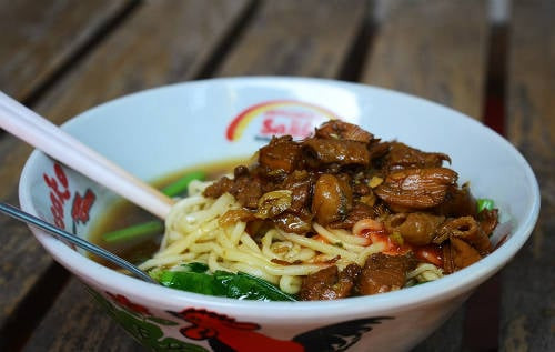 Mie ayam (Mì gà)