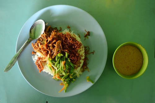 Nasi balap (Cơm balap)