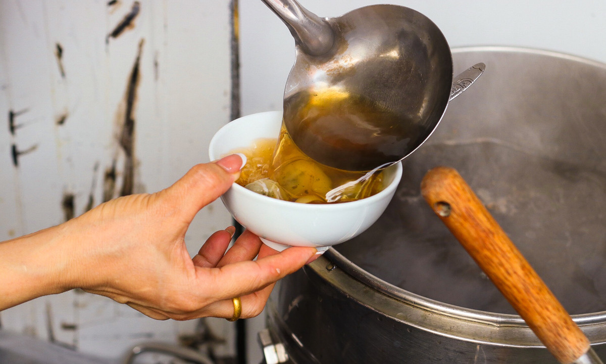 nước chè sủi dìn