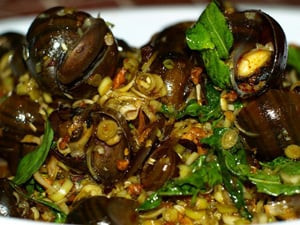 Ốc xào Hải Phòng
