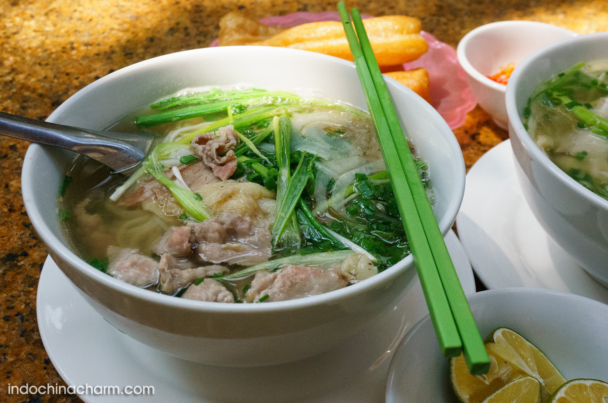 Phở bò - Sợi phở với thịt bò