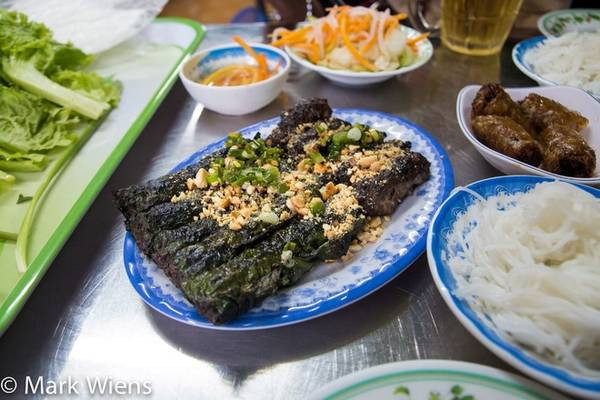 Thịt bò nướng lá lốt