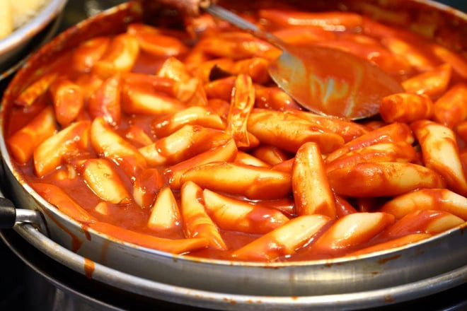 Tteok-bokki – món ăn đường phố phổ biến